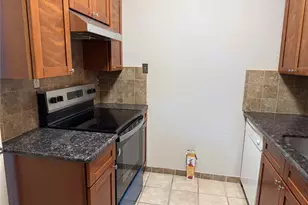 9707 Richmond Ave, Houston, TX 77042 - Photo 2