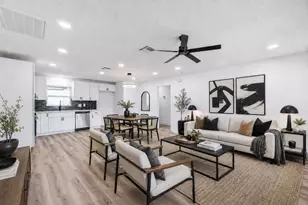 8658 Sonneville Dr, Houston, TX 77080 - Photo 2