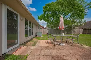 3007 Cloverdale, League City, TX 77573 - Photo 18