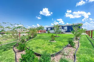 302 Pino Ave, Alvin, TX 77511 - Photo 6