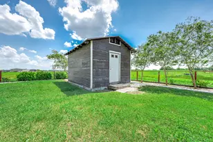 302 Pino Ave, Alvin, TX 77511 - Photo 40