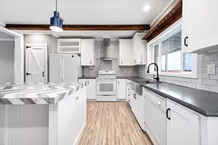 302 Pino Ave, Alvin, TX 77511 - Photo 18