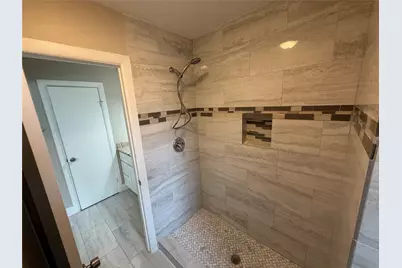 5823 Silver Forest Drive, Houston, TX 77092 - Photo 18