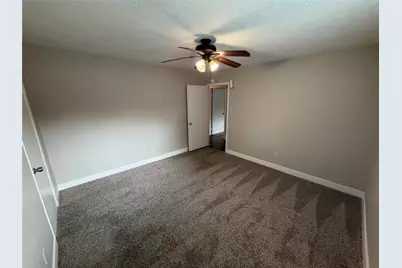 5823 Silver Forest Drive, Houston, TX 77092 - Photo 16