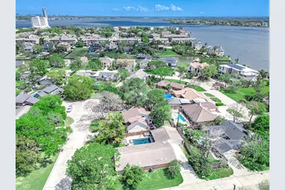 2506 Swan Court, Houston, TX 77058 - Photo 42