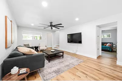 2506 Swan Court, Houston, TX 77058 - Photo 10