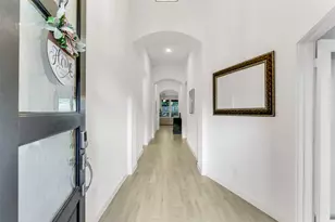 247 Sky Top Dr, Montgomery, TX 77316 - Photo 2