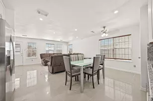 15707 Crooked Arrow Dr, Sugar Land, TX 77498 - Photo 16