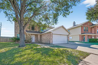 15707 Crooked Arrow Drive, Sugar Land, TX 77498 - Photo 2
