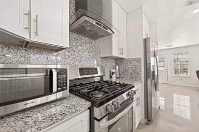 15707 Crooked Arrow Drive, Sugar Land, TX 77498 - Photo 20