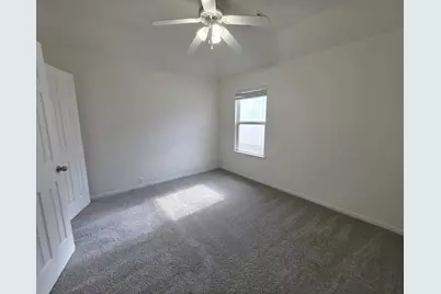 9005 Sundown Drive, Pearland, TX 77584 - Photo 16