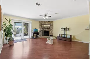 1330 Hitchin Ln, Channelview, TX 77530 - Photo 10