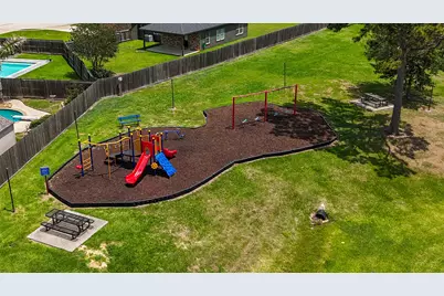8206 Shady Grove Street, Baytown, TX 77523 - Photo 50