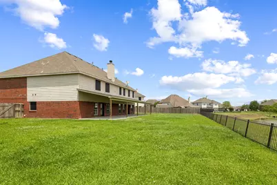 8206 Shady Grove Street, Baytown, TX 77523 - Photo 42