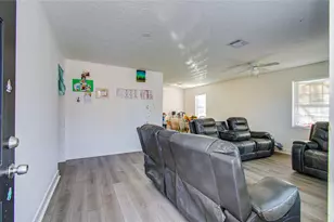 8134 Richland Dr, Houston, TX 77028 - Photo 10