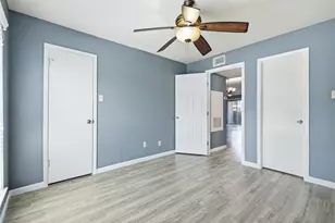 18800 Egret Bay Blvd, Webster, TX 77058 - Photo 18