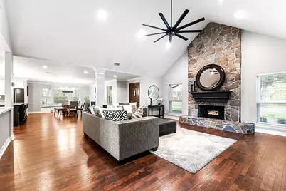 7519 Foster Creek Drive, Richmond, TX 77406 - Photo 14