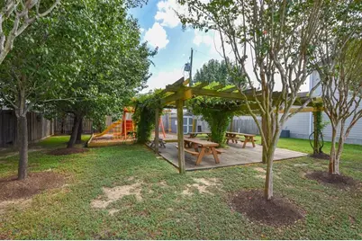 815 Garden Rose Lane, Houston, TX 77018 - Photo 22