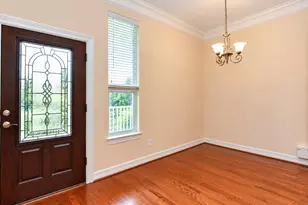 815 Garden Rose Ln, Houston, TX 77018 - Photo 10