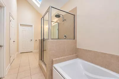 815 Garden Rose Lane, Houston, TX 77018 - Photo 8