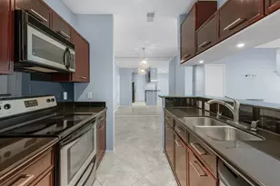9800 Pagewood Ln, Houston, TX 77042 - Photo 1