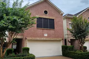 9821 Meredith Elise Ct, Houston, TX 77025 - Photo 2