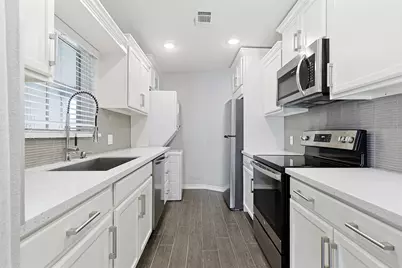 18800 Egret Bay Boulevard #102, Webster, TX 77058 - Photo 22