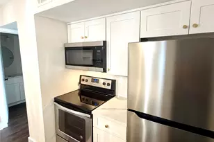 18617 Egret Bay Blvd, Webster, TX 77058 - Photo 14