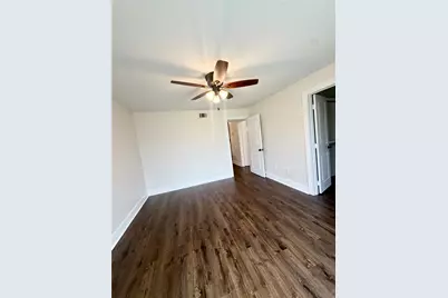 18617 Egret Bay Boulevard #504, Webster, TX 77058 - Photo 8