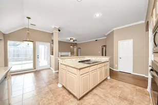 731 Avery Dr, Sugar Land, TX 77479 - Photo 14
