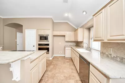 731 Avery Drive, Sugar Land, TX 77479 - Photo 16
