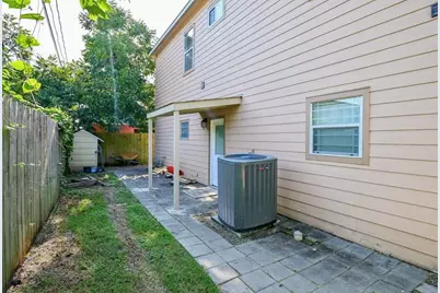 4433 Pease, Houston, TX 77023 - Photo 30