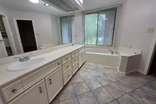 2013 Enterprise Ave, League City, TX 77573 - Photo 14