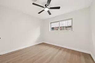 11906 Meadowdale Dr, Stafford, TX 77477 - Photo 22