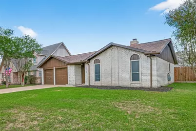 11906 Meadowdale Drive, Stafford, TX 77477 - Photo 2