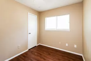 13427 Boonway Dr, Houston, TX 77045 - Photo 12