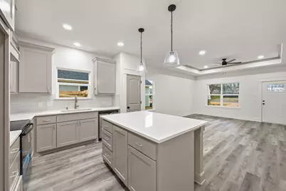 205 Lock Lane, Bryan, TX 77803 - Photo 4