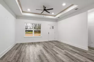 205 Lock Ln, Bryan, TX 77803 - Photo 8