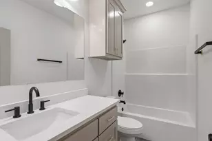 205 Lock Ln, Bryan, TX 77803 - Photo 14