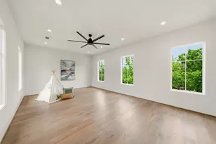 2015 Harvard St, Houston, TX 77008 - Photo 24