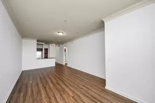 7575 Kirby Dr, Houston, TX 77030 - Photo 16