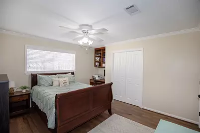 15719 Crestbrook Drive, Houston, TX 77059 - Photo 30