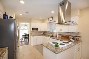 15719 Crestbrook Dr, Houston, TX 77059 - Photo 14