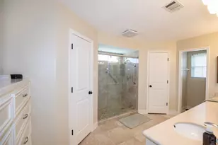 15719 Crestbrook Dr, Houston, TX 77059 - Photo 24