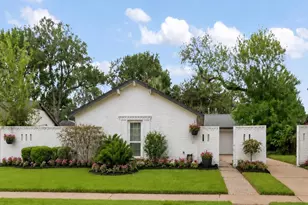 10611 Deerwood Rd, Houston, TX 77042 - Photo 1