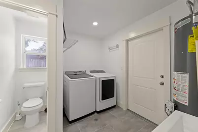 10611 Deerwood Road, Houston, TX 77042 - Photo 24
