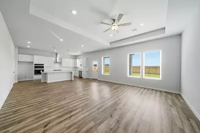 103 Lake Woodshore Court, Clute, TX 77531 - Photo 2