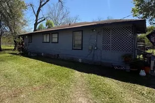 9610 Tower St, Houston, TX 77088 - Photo 8