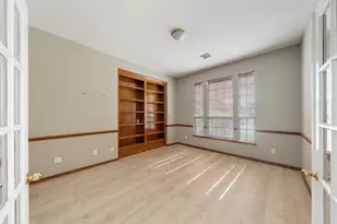 4023 N Dawn Cypress Ct, Houston, TX 77059 - Photo 10