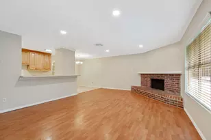 32 Marabou Pl, The Woodlands, TX 77380 - Photo 8